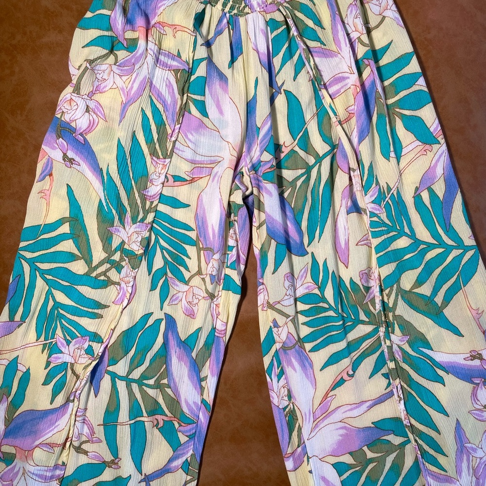 Billabong Flowy Split Leg Pants - image 3